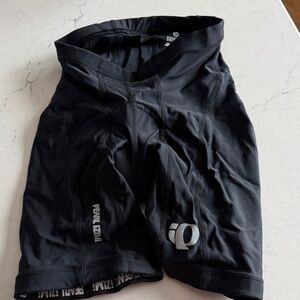 Pearl Izumi Black Cycling Shorts with Logo